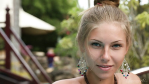 Adolescente allegra scopata sulla fotocamera al primo casting