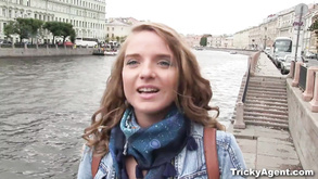 Betsy bionda europea donne minuta ama ottenere il cazzo nel culo