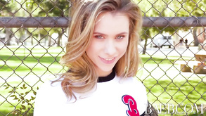 Bosomy ragazza raquel devine si fa scopare da danny mountain e van wylde