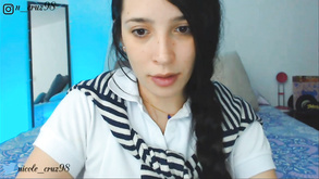 Fumare donna bionda ivana c vuole unirsi alla coppia di anziani per fare sesso occasionale
