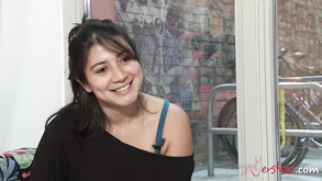 La sposa sexy ama sicuramente farsi leccare la figa pelosa