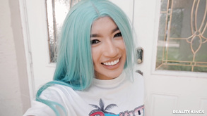 La studentessa bionda porca alektra blu scopa la sua insegnante stevie shae