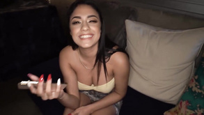 La studentessa erica fontes viene leccata e prende un cazzo