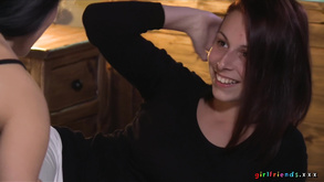 La troia kelly piuttosto flessibile si fa scopare male