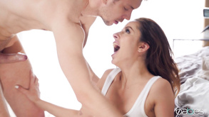 Mi fai bagnare e mi eccita Nikki Sesso si fa leccare la figa