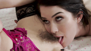 Pompino strabiliante offerto dalla ragazza sfrigolante Coco Valentina