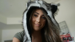 Skanky pelle pallida adolescente jessi palmer fa pompino caldo sciatta